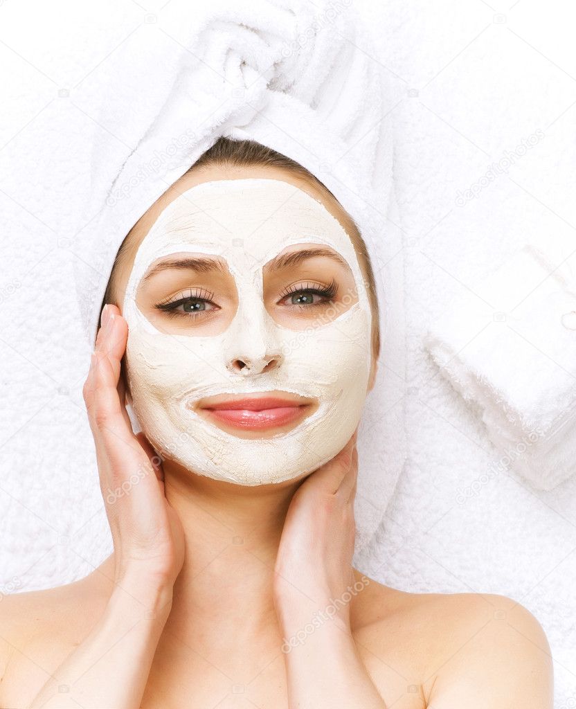 depositphotos_10747594-stock-photo-spa-facial-clay-mask-dayspa
